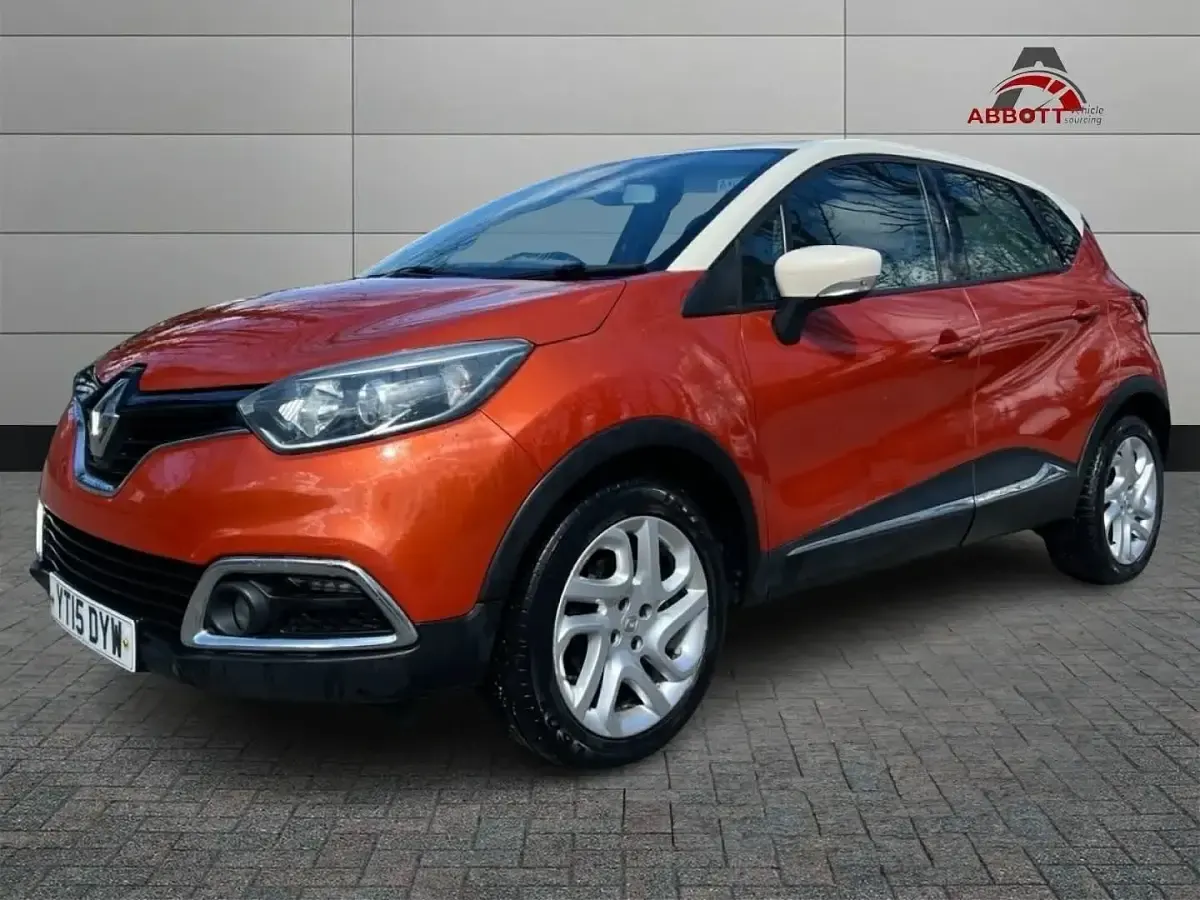 Usado Renault Captur Dynamique 90 HP (66 kW) 2015 Laranja SUV