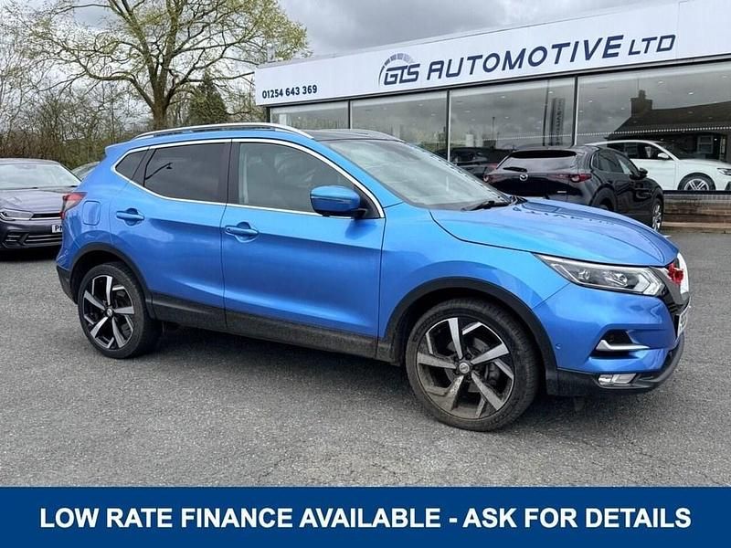 Used Nissan Qashqai Tekna 115 HP (84 kW) 2017 Blue SUV