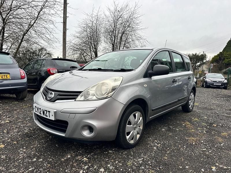 Used Nissan Note 90 HP (66 kW) 2012 Silver Hatchback