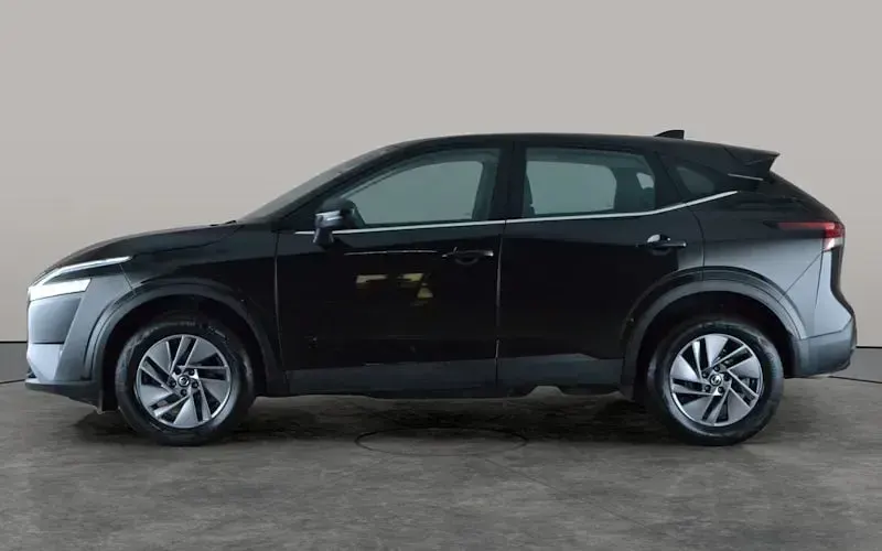 Used Nissan Qashqai Acenta Premium 140 HP (102 kW) 2022 Black SUV