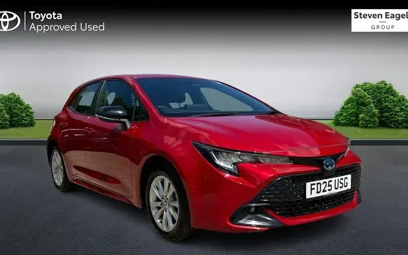 Used Toyota Corolla 140 HP (102 kW) 2025 Hatchback
