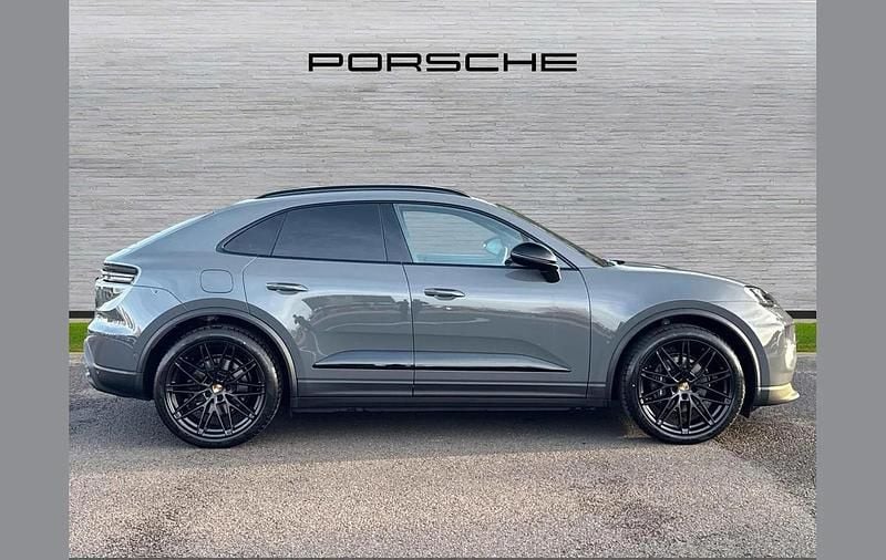 New Porsche Macan 300 kW (408 HP) 2025 Grey SUV