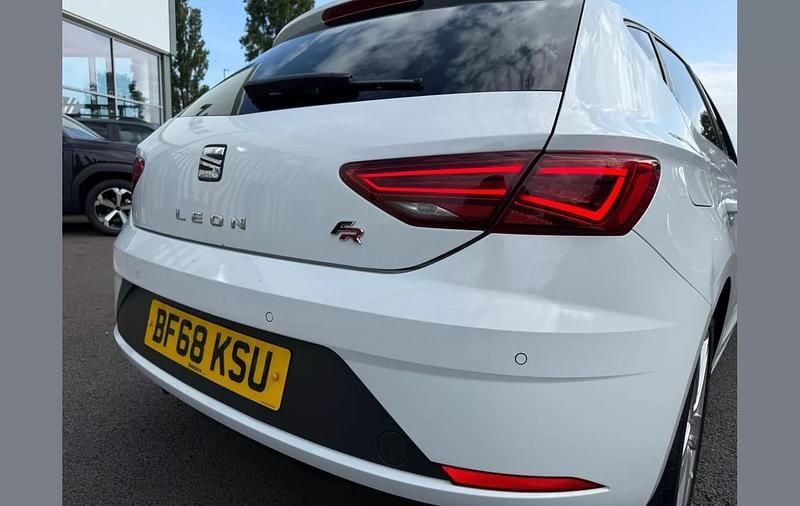 White Used 2018 Seat Leon FR Hatchback | £10,000 (Good price) - Image 1/4