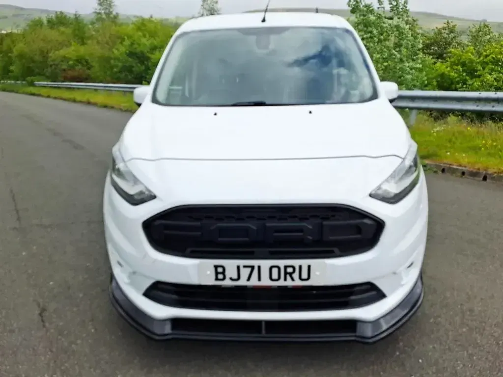 Used Ford Transit Connect Limited 120 HP (88 kW) 2021 White MPV