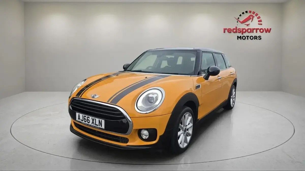 Usado Mini Cooper Clubman 136 CV (100 kW) 2016 Naranja Familiar