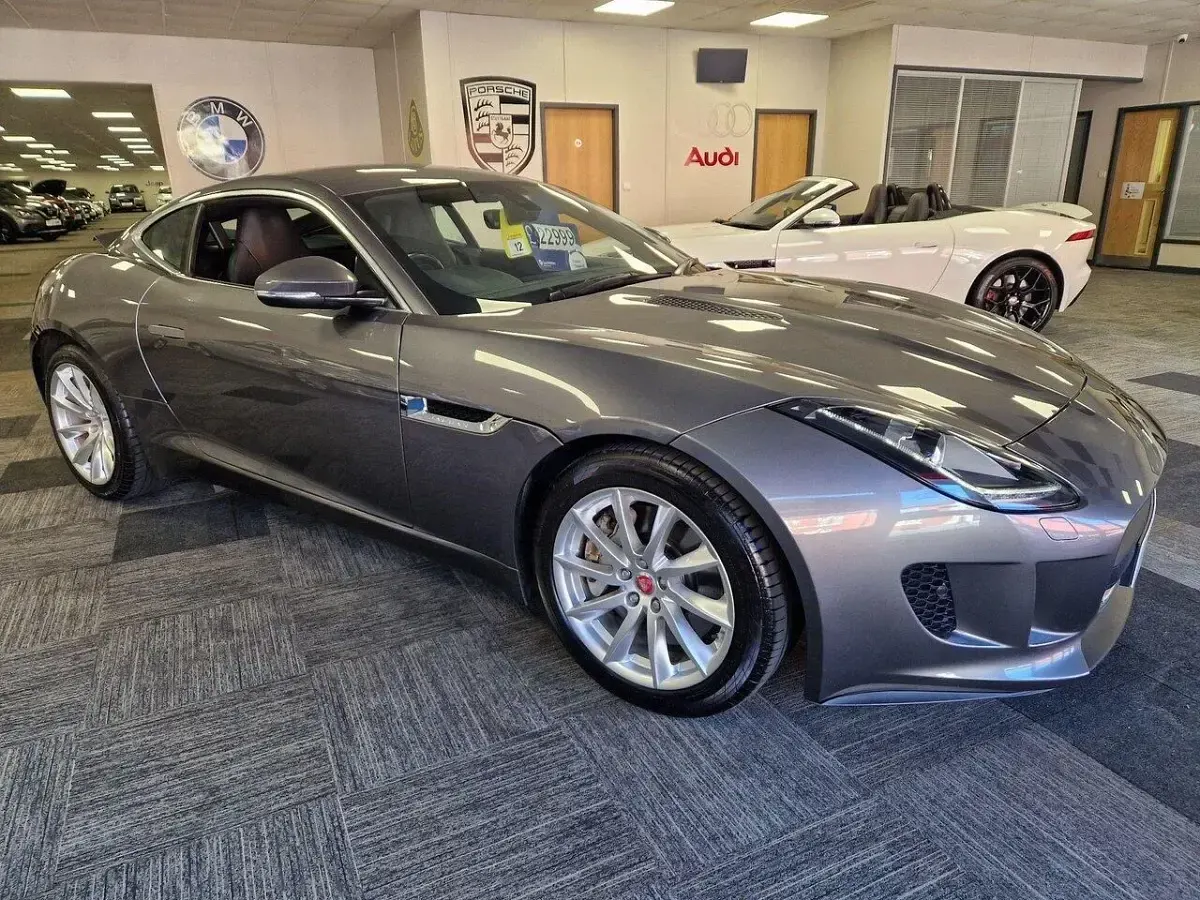 Usado Jaguar F-Type Supercharged 2016 Cinzento Coupé