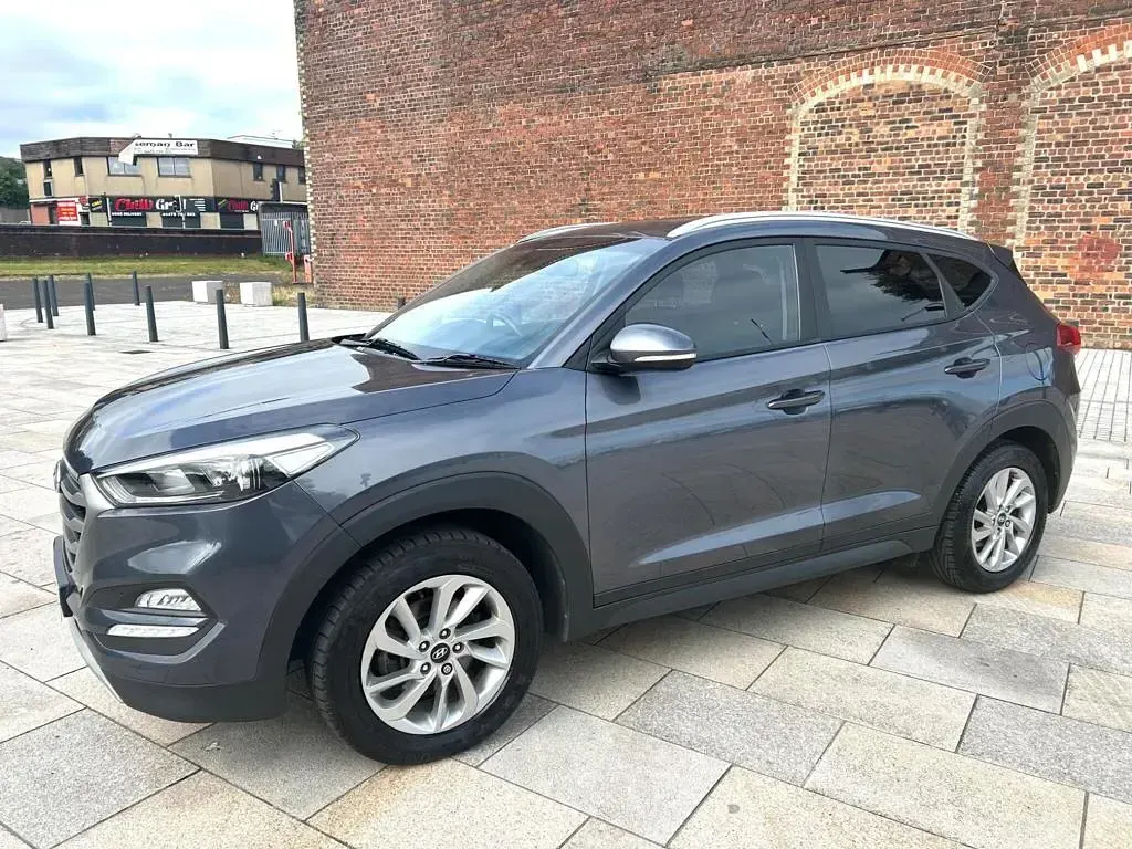 Used Hyundai Tucson SE 2017 Grey SUV