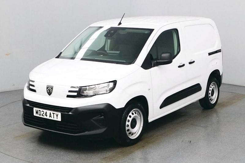 White Used 2024 Peugeot Partner MPV | £14,490 (Fair price) - Image 1/4