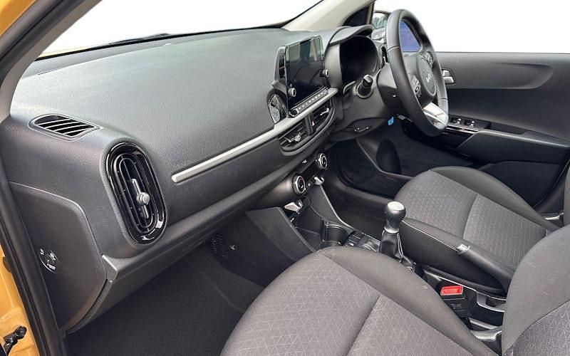 Used Kia Picanto 67 HP (49 kW) 2023 Yellow Hatchback