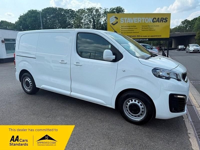 White Used 2021 Peugeot Expert Van | £8,695 (Fair price) - Image 1/2