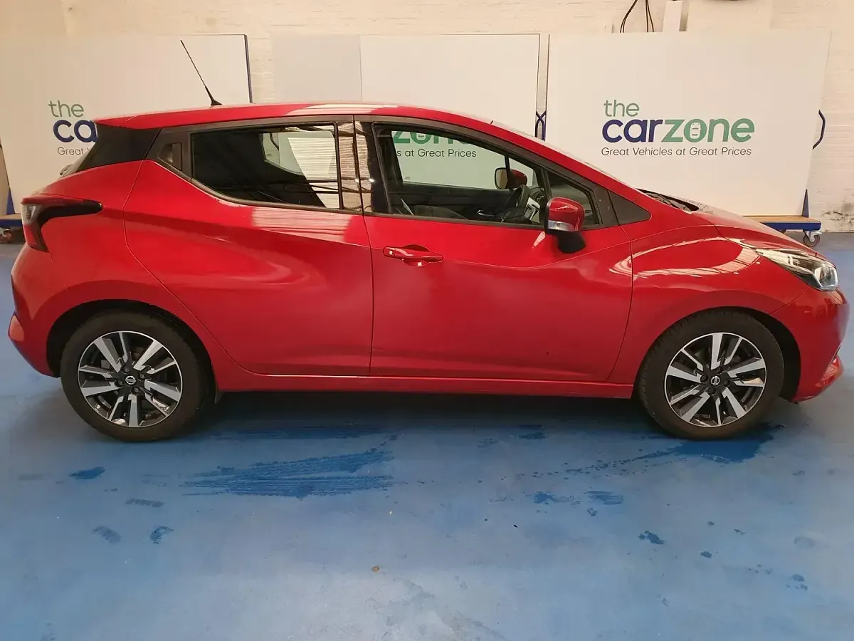 Used Nissan Micra Acenta 90 HP (66 kW) 2018 Red Hatchback