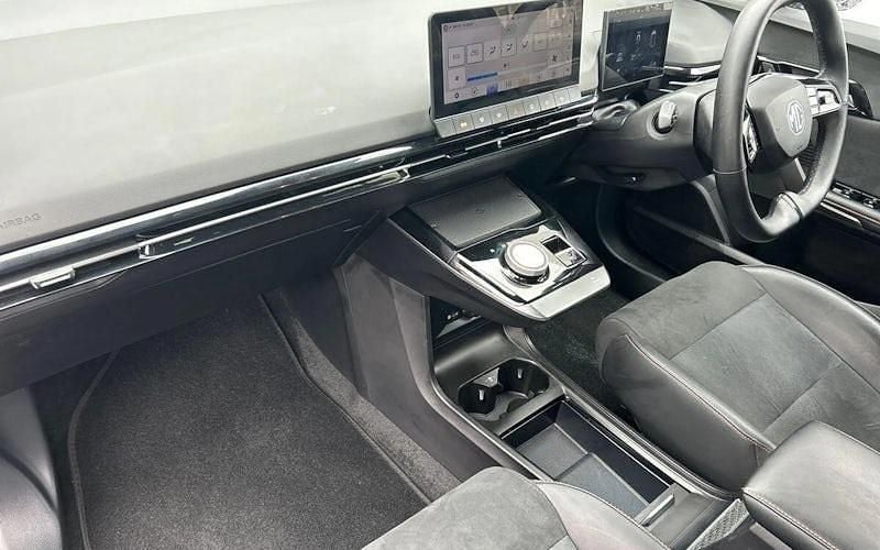 Used MG MG4 EV 319 kW (435 HP) 2025 Hatchback