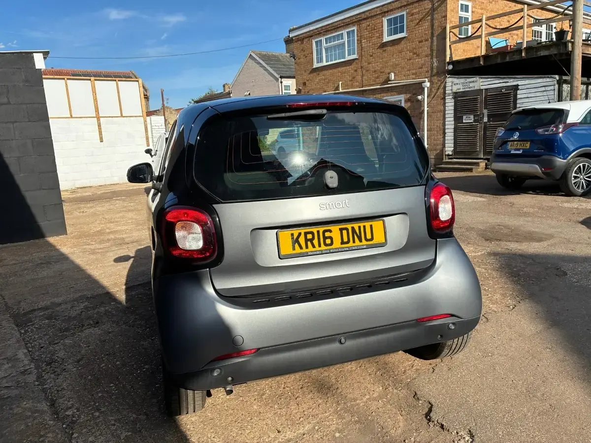 Used Smart ForTwo Coupé Premium 90 HP (66 kW) 2016 Grey Coupe