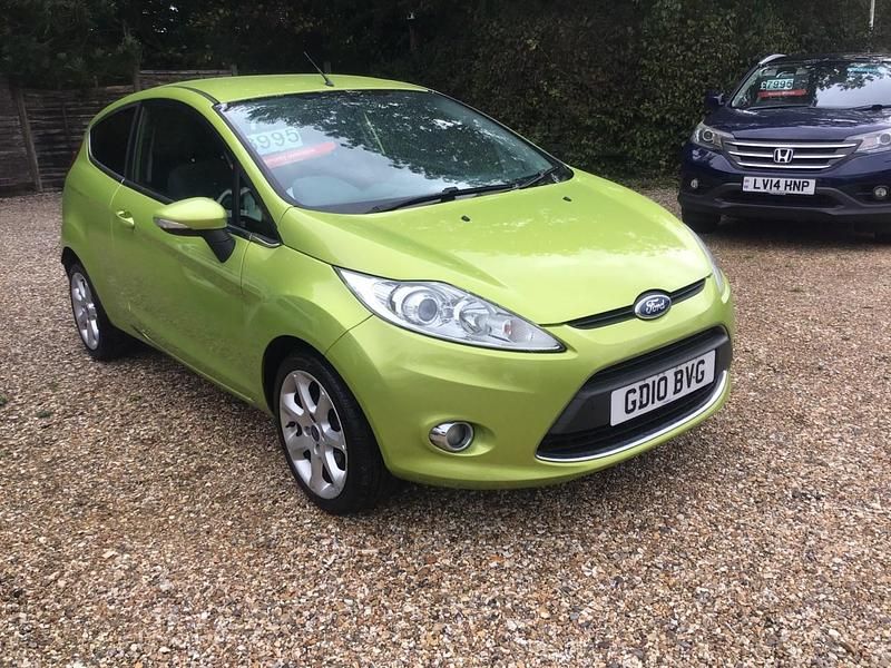 Used Ford Fiesta Zetec 2010 Green Hatchback