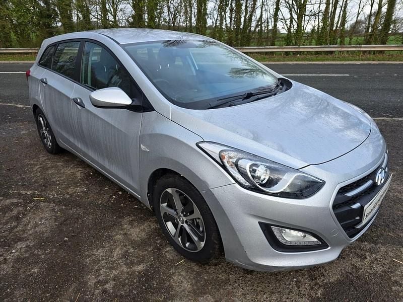 Used Hyundai i30 2015 Silver Estate