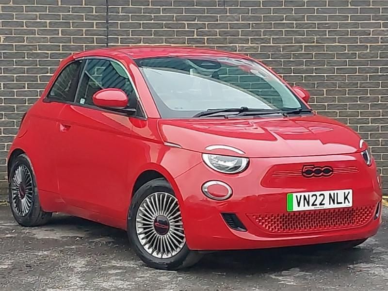 Used Fiat 500e Red 69 kW (95 HP) 2022 Red Hatchback