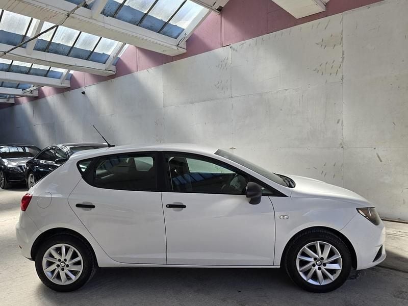 Used Seat Ibiza SOL 75 HP (55 kW) 2016 White Hatchback