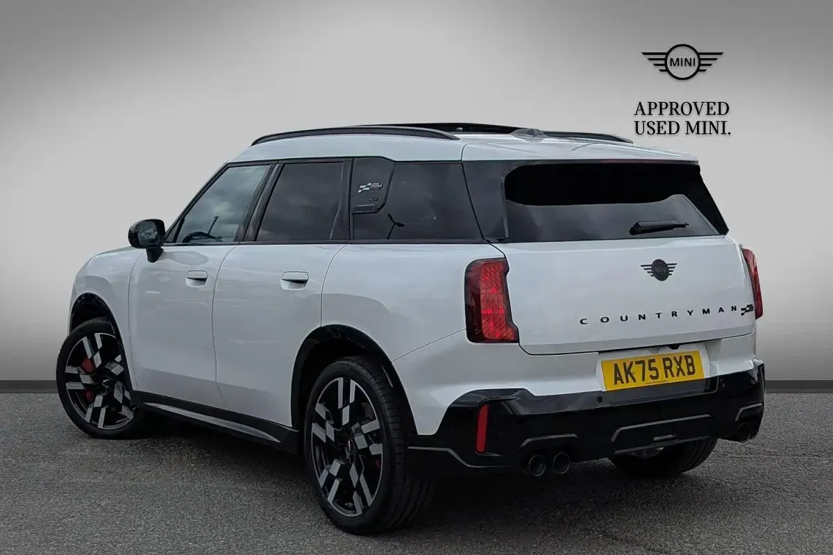 Used Mini John Cooper Works Countryman 296 HP (217 kW) 2025 White SUV