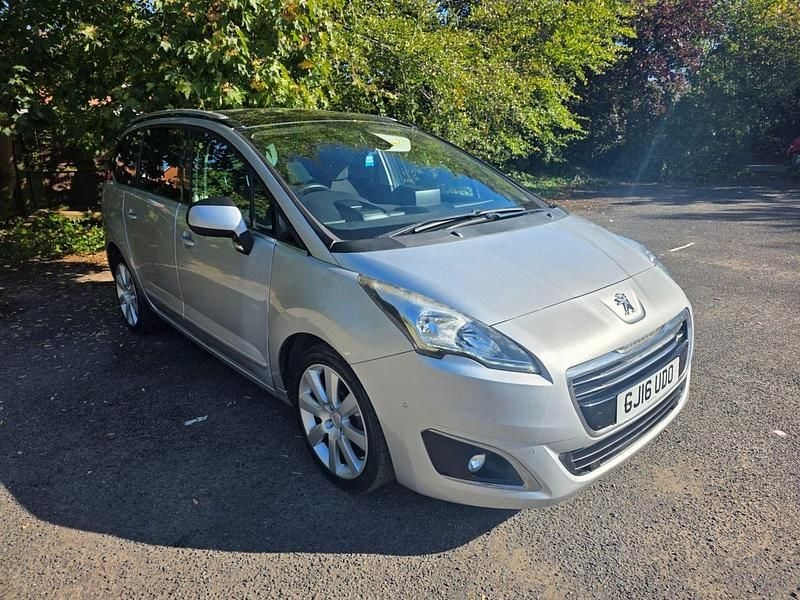 Silver Used 2016 Peugeot 5008 Allure MPV | £6,495 (Good price) - Image 1/4