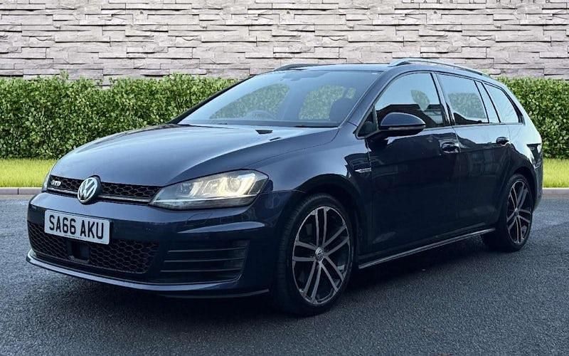Used VW Golf VII GTD 188 HP (138 kW) 2016 Blue Estate