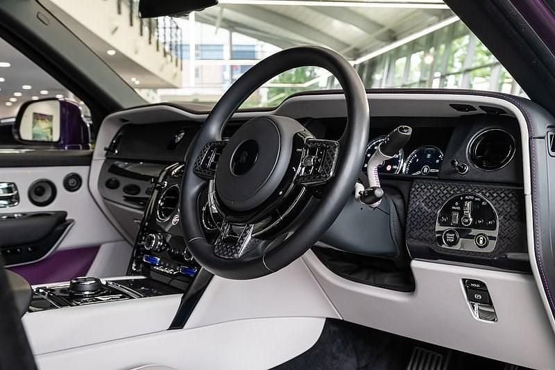 Used Rolls Royce Cullinan 571 HP (419 kW) 2023 Purple SUV