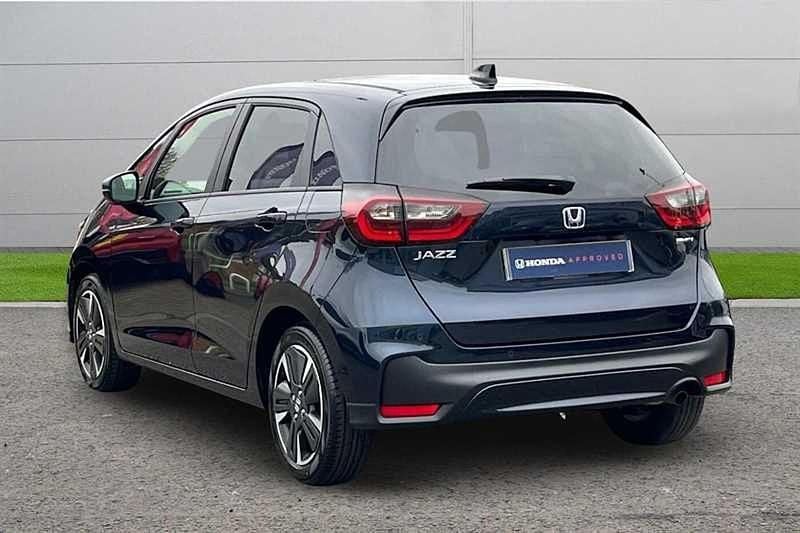 Used Honda Jazz Advance 122 HP (89 kW) 2025 Midnight blue beam Hatchback