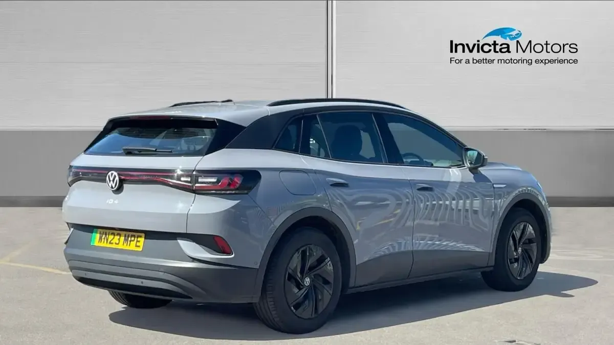 Usado VW ID.4 Pure 108 kW (148 HP) 2023 Cinzento SUV