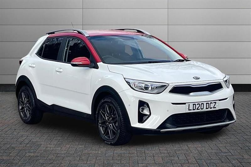 Used Kia Stonic 118 HP (86 kW) 2020 Clear white with red roof SUV