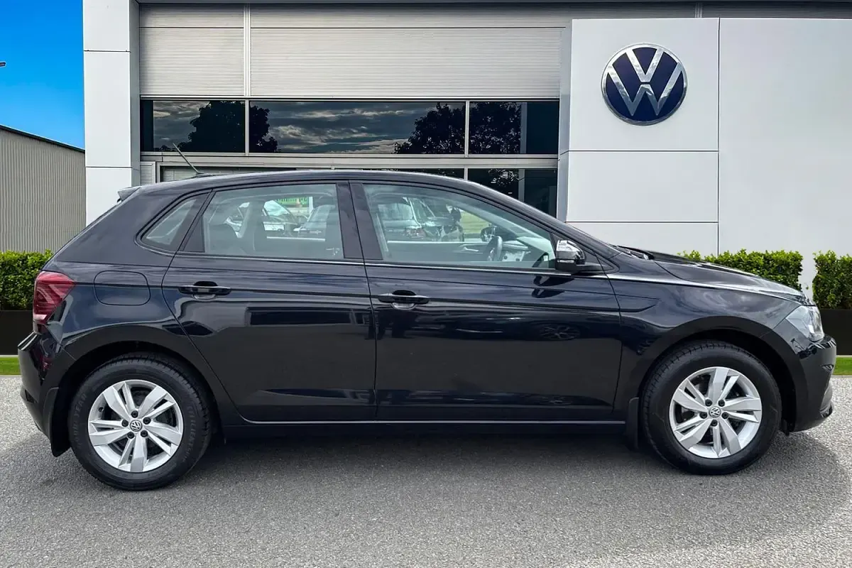 Used VW Polo Edition 95 HP (69 kW) 2019 Black Hatchback