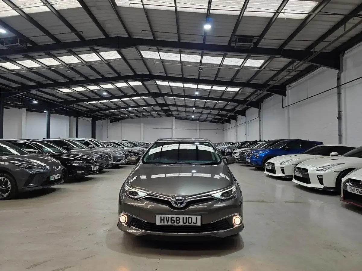 Used Toyota Auris Hybrid 2018 Bronze Hatchback