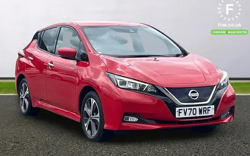 Begagnad Nissan Leaf S 160 kW (218 HK) 2020 Halvkombi