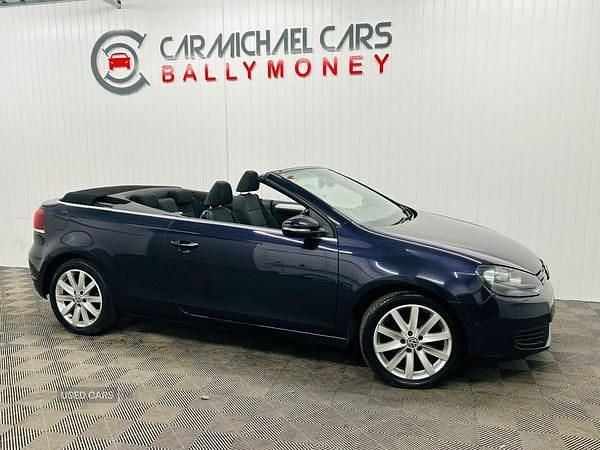 Used VW Golf Cabriolet SE 105 HP (77 kW) 2014 Mauve/purple Cabriolet