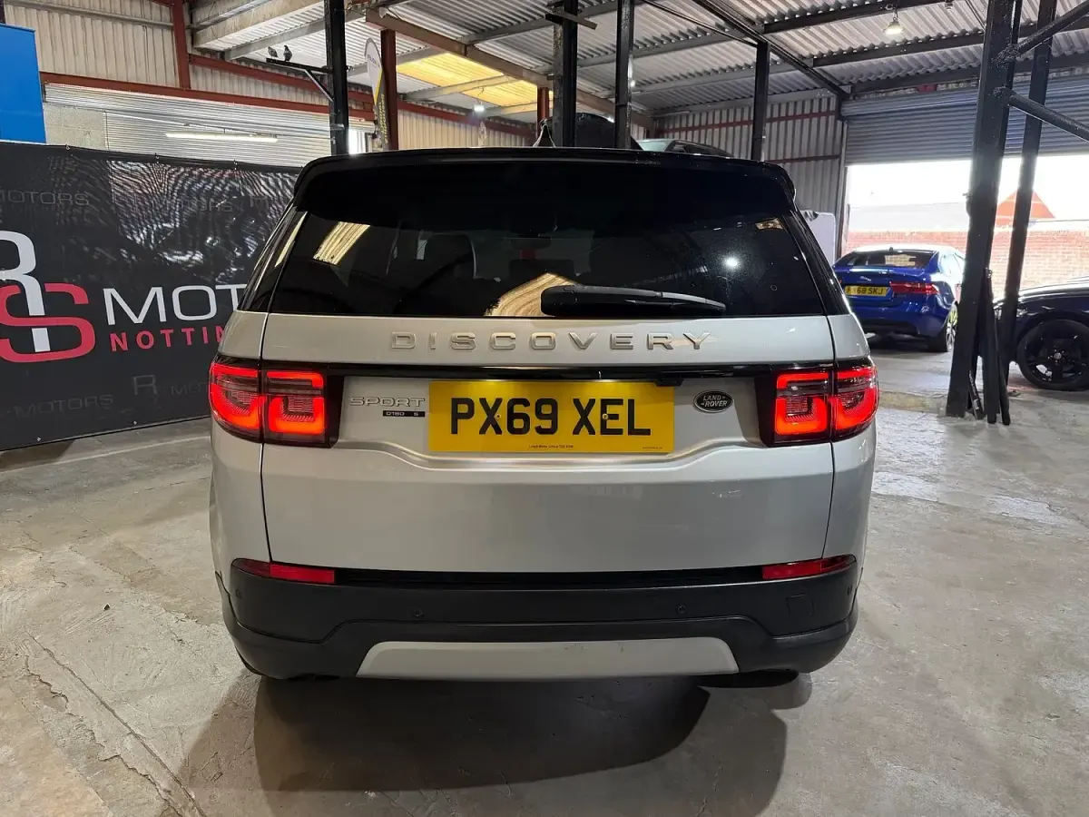 Used Land Rover Discovery Sport S 180 HP (132 kW) 2019 Silver SUV