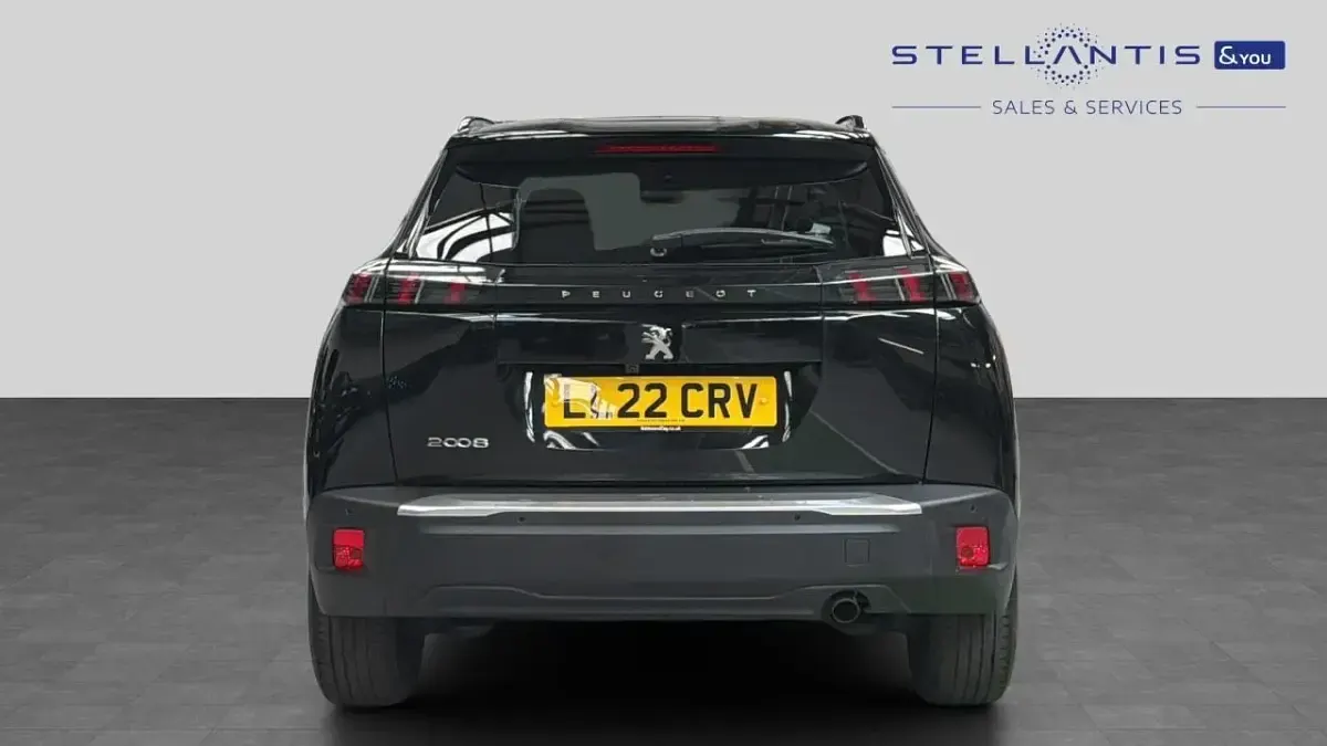 Used Peugeot 2008 Allure Premium 100 HP (73 kW) 2022 Black SUV