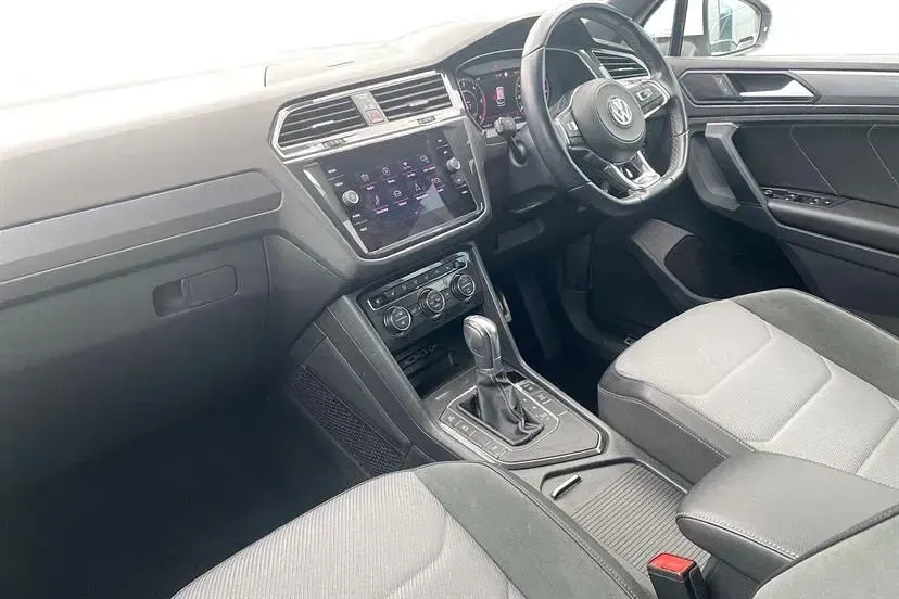 Used VW Tiguan R-line 150 HP (110 kW) 2018 White SUV