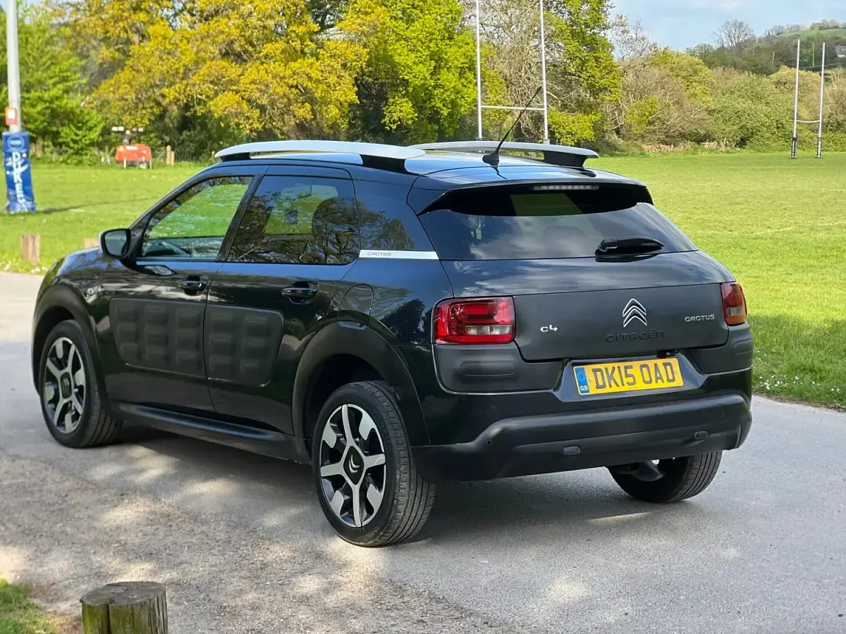Used Citroën C4 Cactus Flair 2015 Black Hatchback