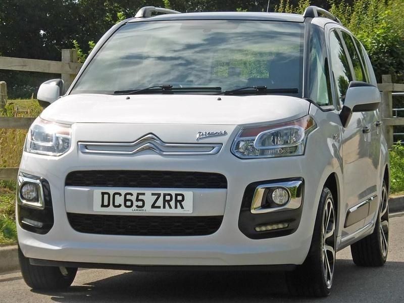 White Used 2015 Citroën C3 Picasso SELECTION MPV | £7,995 (Expensive) - Image 1/4