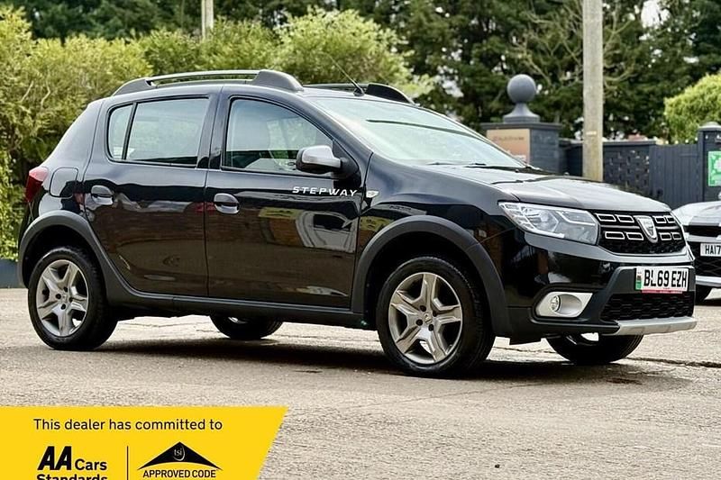 Used Dacia Sandero Comfort 90 HP (66 kW) 2019