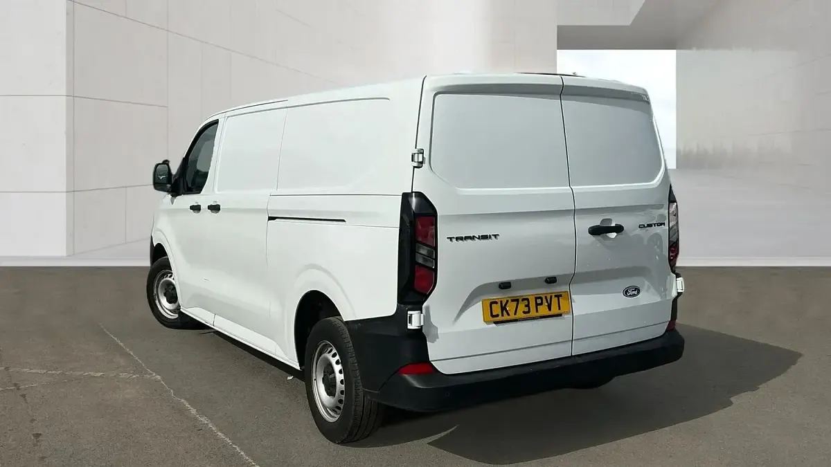 Used Ford Transit Custom 110 HP (80 kW) 2023 White Van