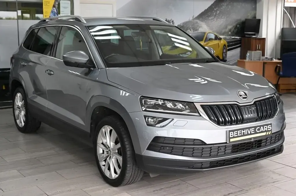 Usado Skoda Karoq SE L 150 CV (110 kW) 2019 Gris SUV