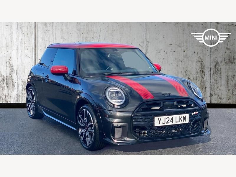 Used Mini Cooper Hatch 154 HP (113 kW) 2024 Black Hatchback