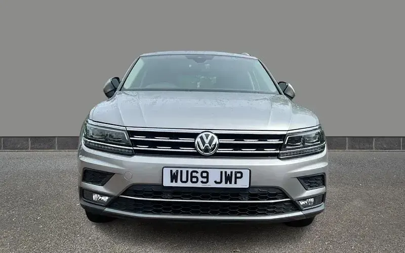 Used VW Tiguan SEL 150 HP (110 kW) 2019 Silver SUV