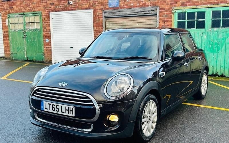 Used Mini Cooper Hatch 136 HP (100 kW) 2017 Hatchback