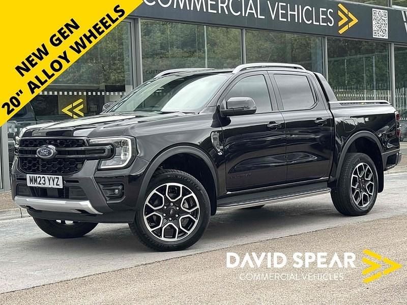 Agate black (metallic paint) Used 2023 Ford Ranger Wildtrack Pickup | £29,990 (Fair price) - Image 1/3