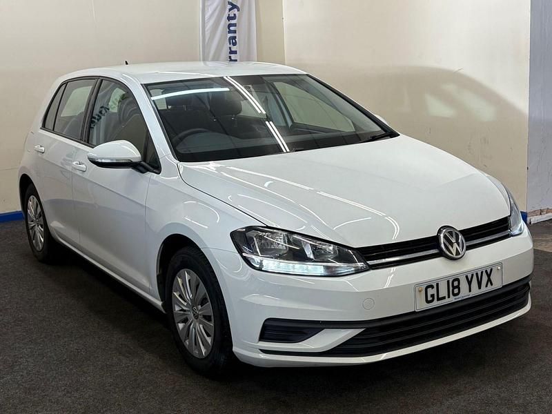 Used VW Golf VII S 125 HP (91 kW) 2018 White Hatchback