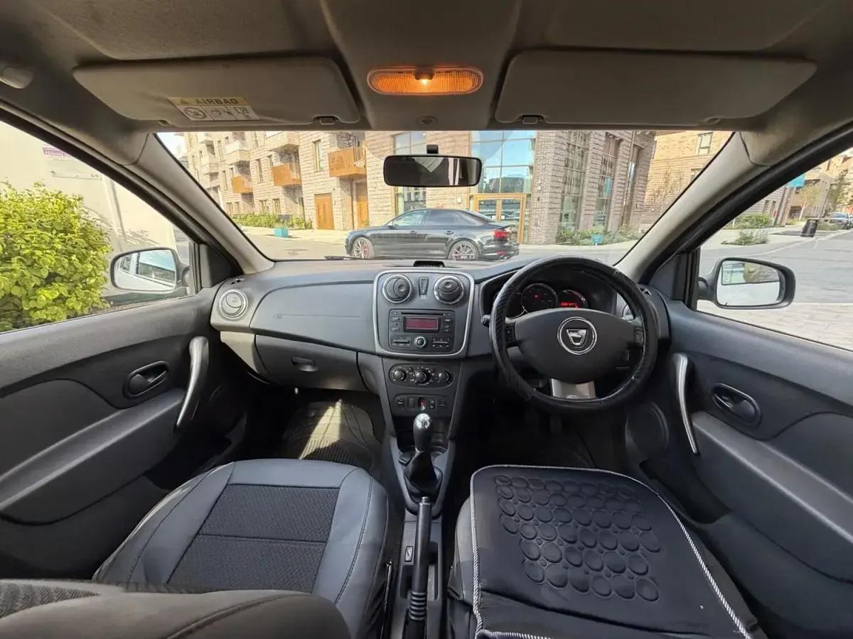 Used Dacia Logan MCV Lauréate 2016 White Estate