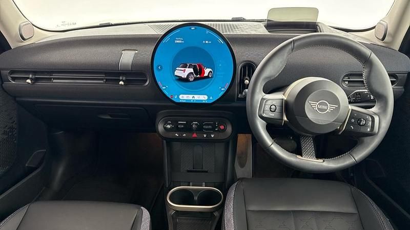 Used Mini Cooper Hatch 154 HP (113 kW) 2024 White Hatchback
