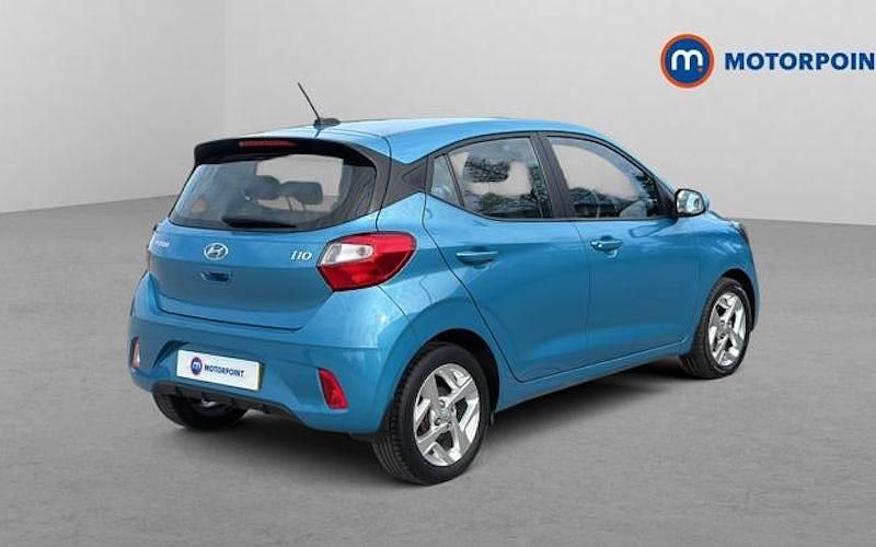 Used Hyundai i10 SE 67 HP (49 kW) 2023 Hatchback