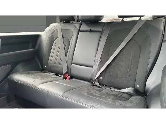 Used Land Rover Defender 525 HP (386 kW) 2021 Black SUV