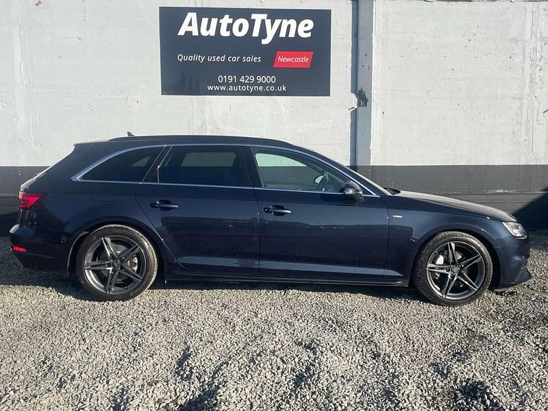 Used Audi A4 S-Line 190 HP (139 kW) 2017 Blue Estate